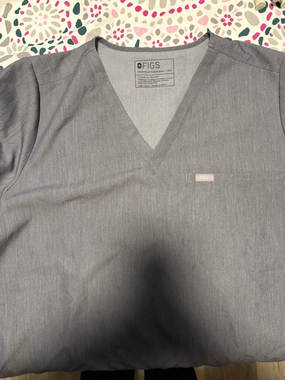 FIGS XXL Graphite Scrub set - Picture 2 of 5